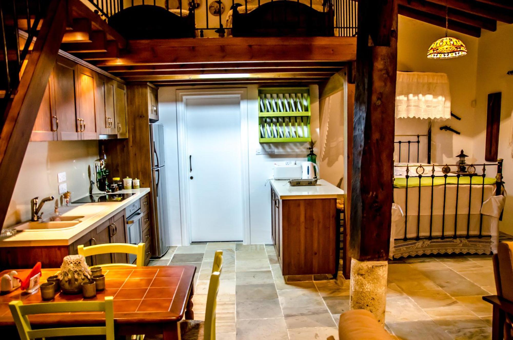 Xenios Cottages Lofou Oda fotoğraf