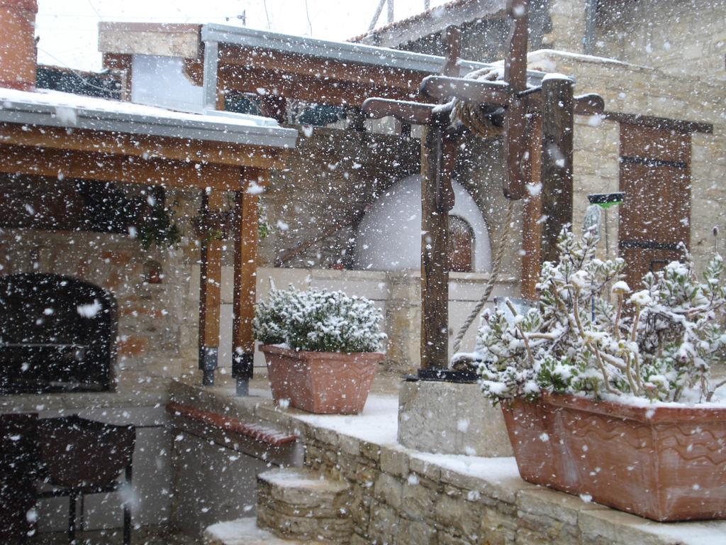 Xenios Cottages Lofou Dış mekan fotoğraf