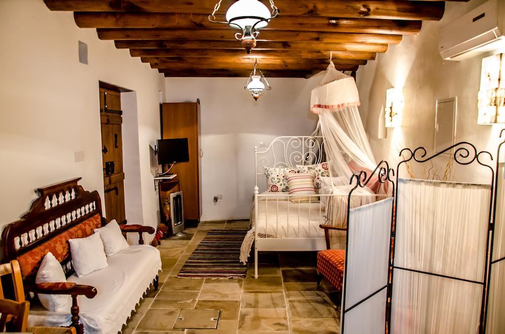 Xenios Cottages Lofou Oda fotoğraf