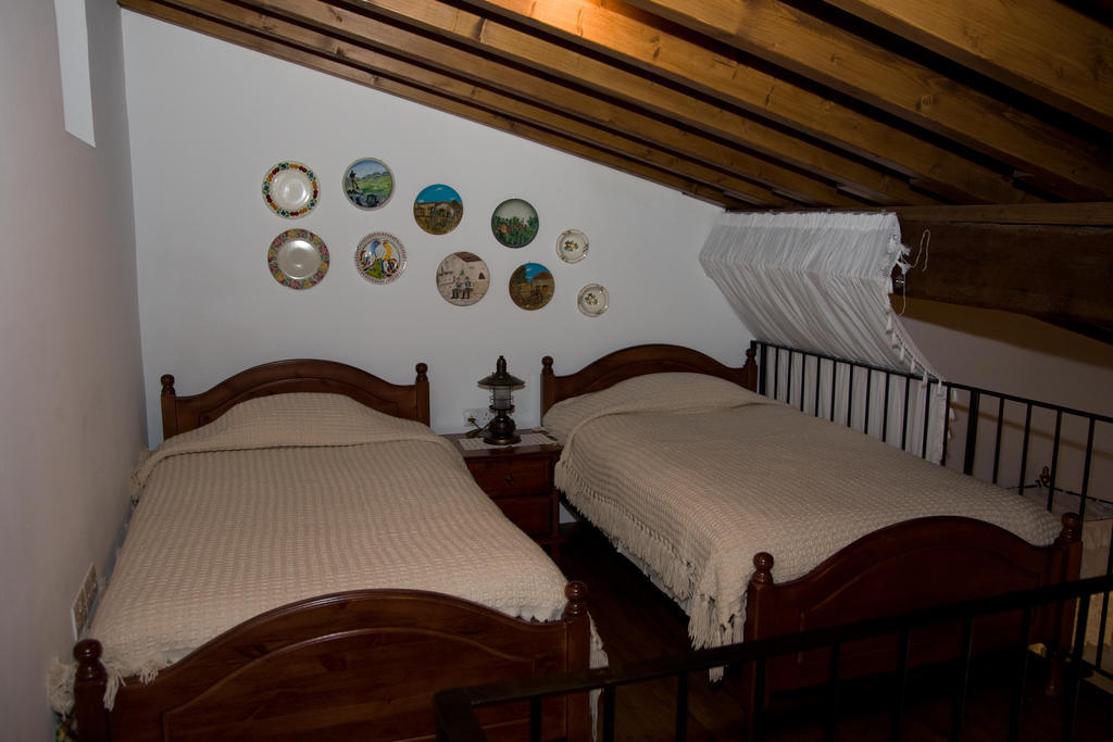 Xenios Cottages Lofou Oda fotoğraf
